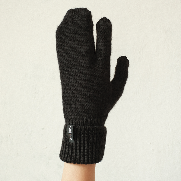 single black tabi mitten