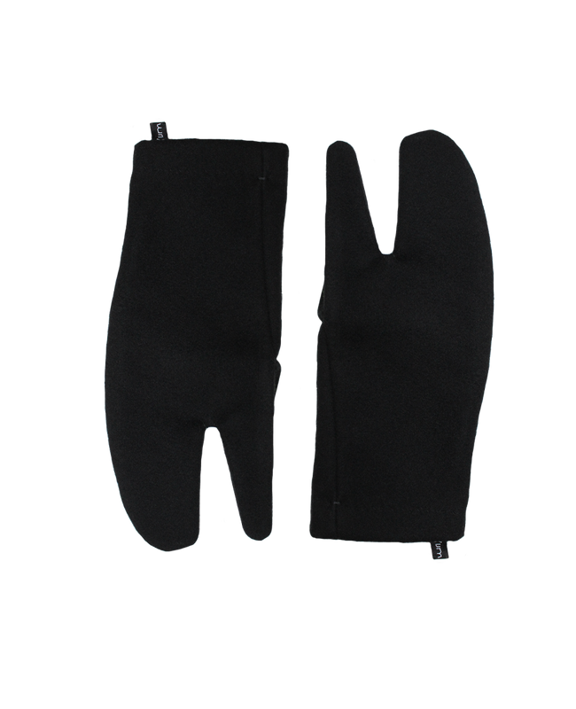 black wool tabi gloves